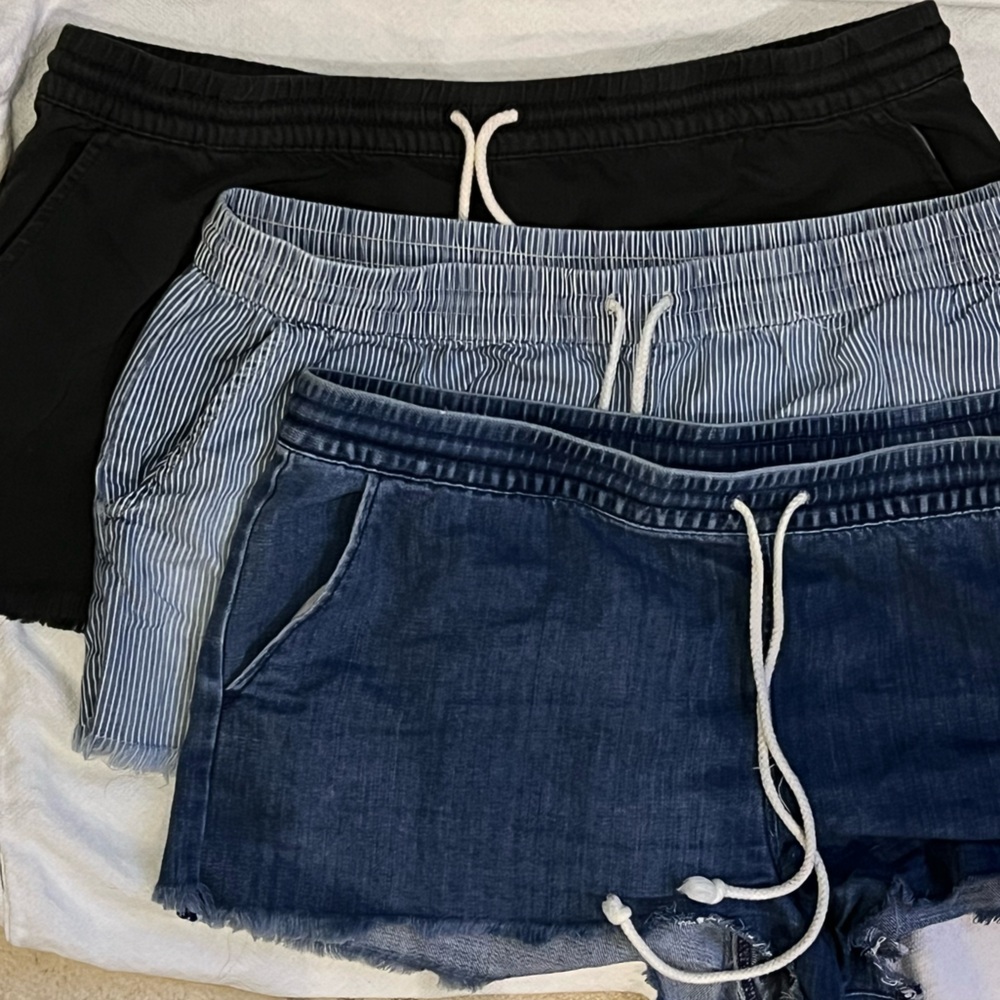 Aerie Women’s Bundle of Denim Striped, and Black Shorts Trio. XL